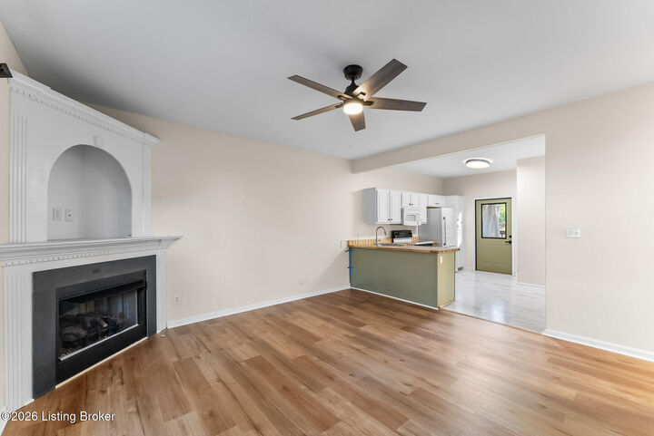 Property Photo:  1924 Muncie Ave Apt 3  KY 40206 