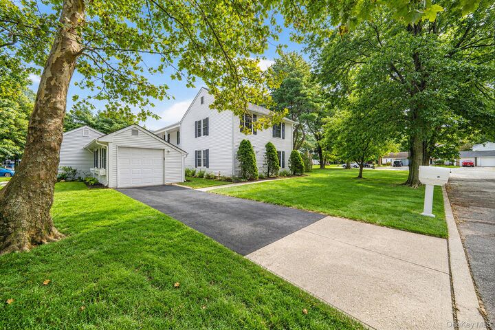 Property Photo: 14 Petersburg Court NY 11727