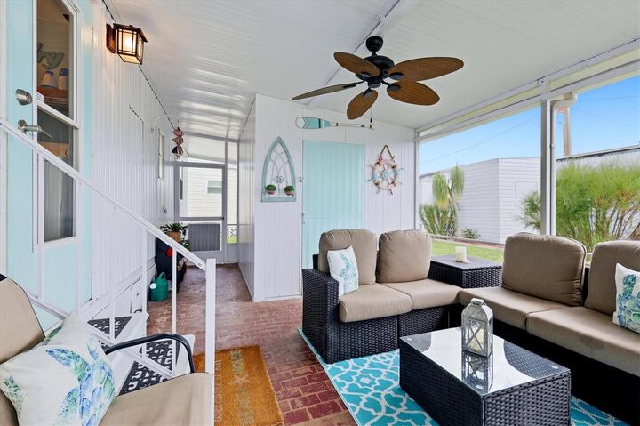 Property Photo: 1206 45th Avenue E FL 34222