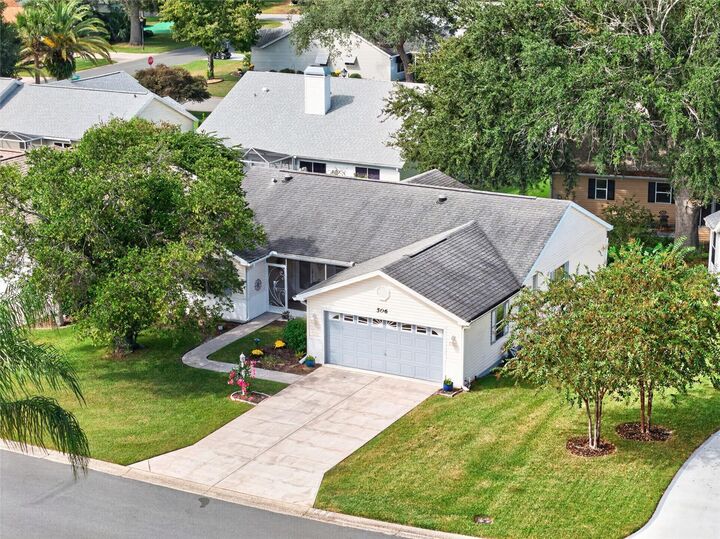 Property Photo:  506 Alcazar Court  FL 32159 
