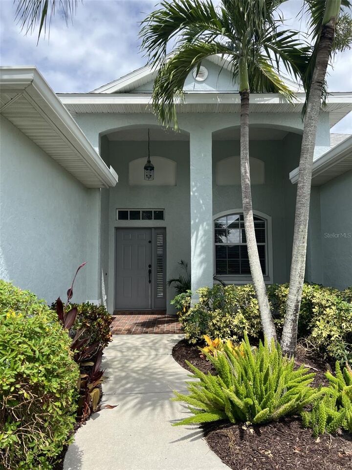 Property Photo:  12105 Beeflower Drive  FL 34202 