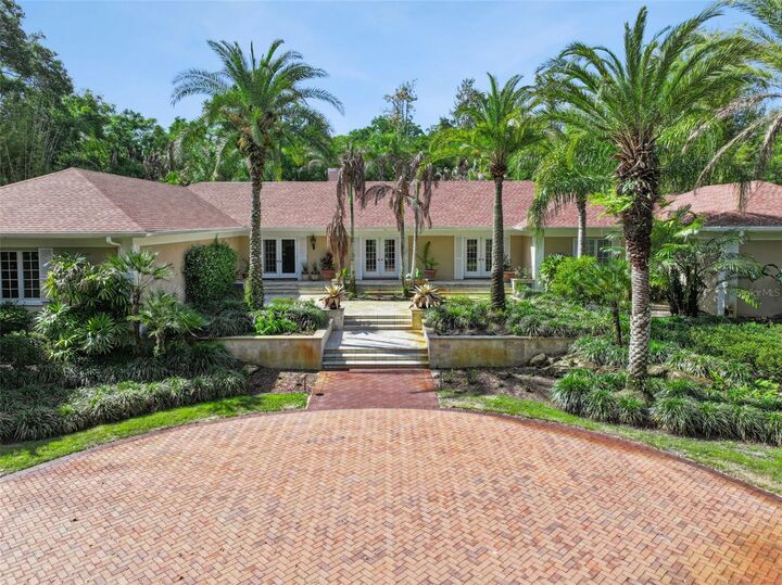 Property Photo: 2300 N Scenic Highway 104 FL 33898