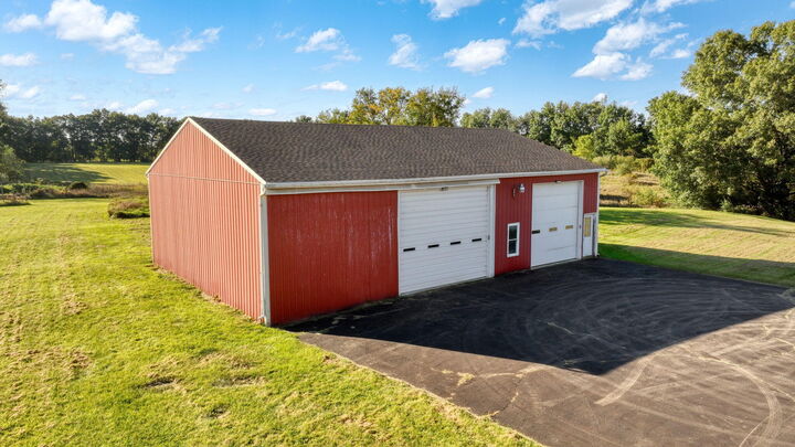 Property Photo:  4260 Sylvan Road  MI 49240 