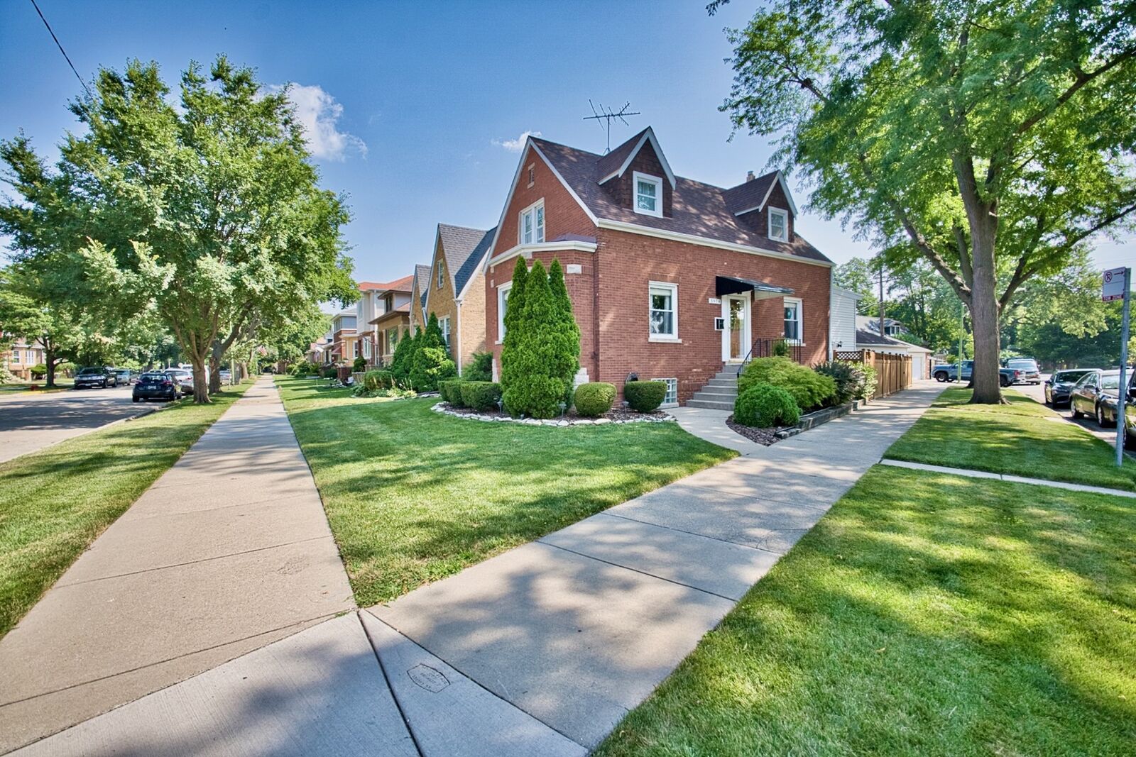 Property Photo: 5974 W Miami Avenue IL 60646