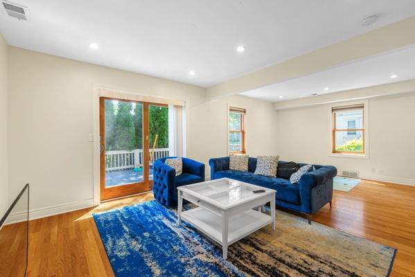 Property Photo: 641 8th Avenue IL 60525