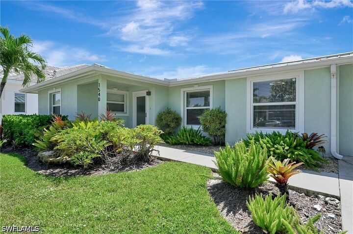 Property Photo:  1540 Curlew Avenue  FL 34102 