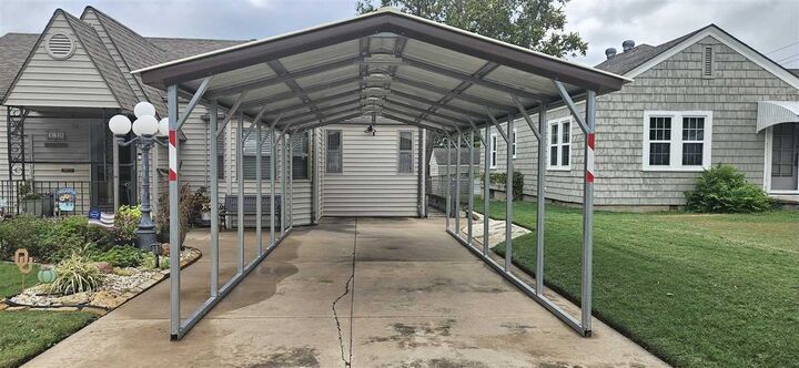 Property Photo:  840 N 3  OK 74601 