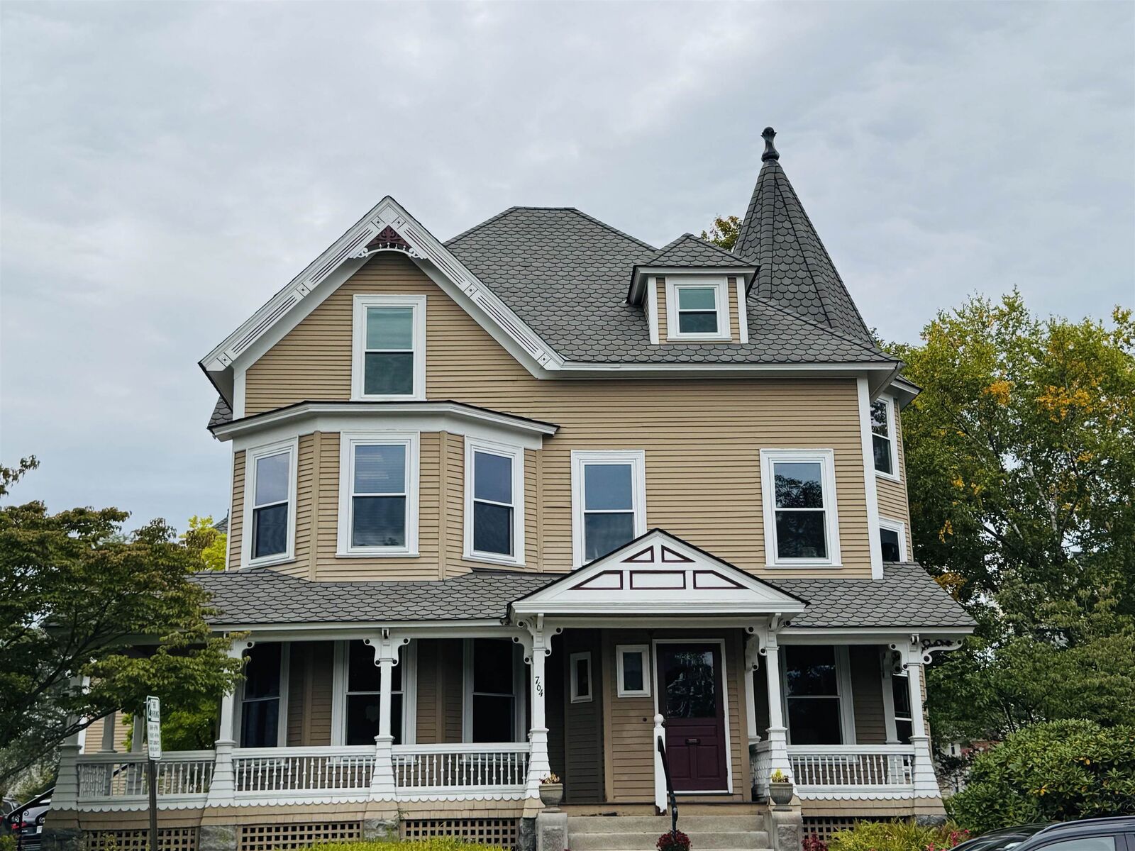 Property Photo: 764 Chestnut Street NH 03104