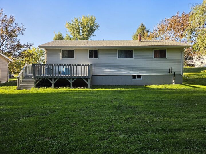 Property Photo:  46 Minerva Drive  NS B2N 5N7 