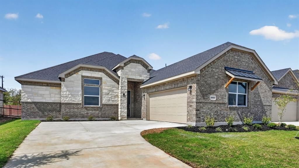 Property Photo: 3292 Pier View Street TX 76065