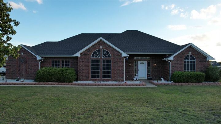 Property Photo:  11990 Hill Country Circle  TX 76259 