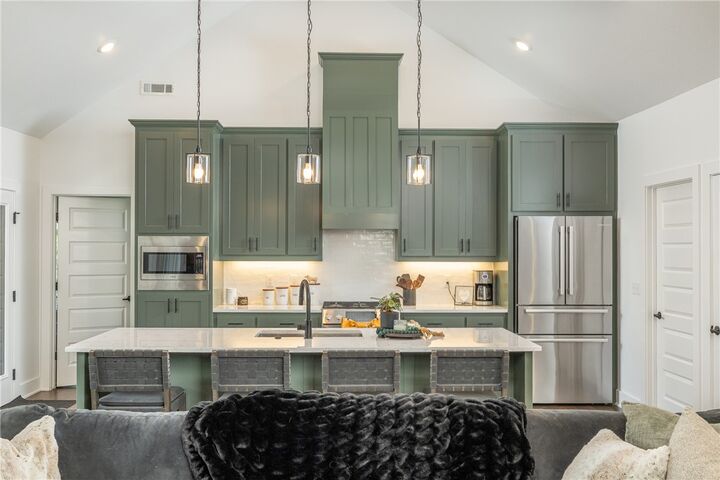 Property Photo:  15 Cherhill Drive  AR 72714 