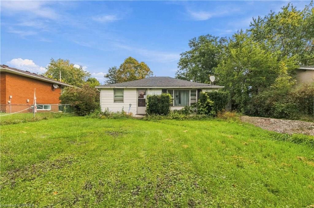 Property Photo: 20 Mardon Avenue ON N0A 1N8