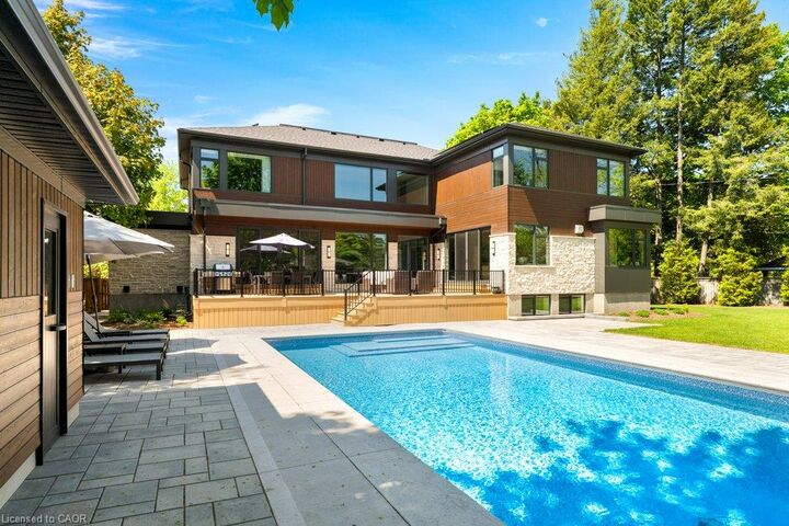 Property Photo:  26 Golfview Place  ON N2M 2Y2 