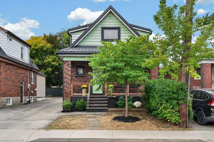 Property Photo:  101 Cope Street  ON L8H 5B1 