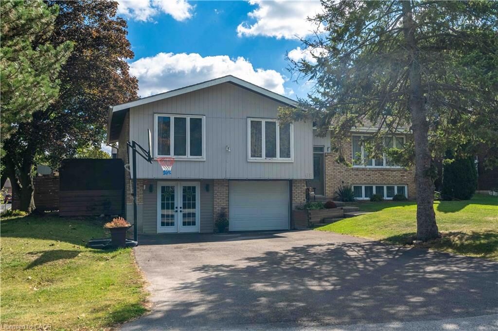 Property Photo:  68 Aberdeen Street  ON N3W 1C8 