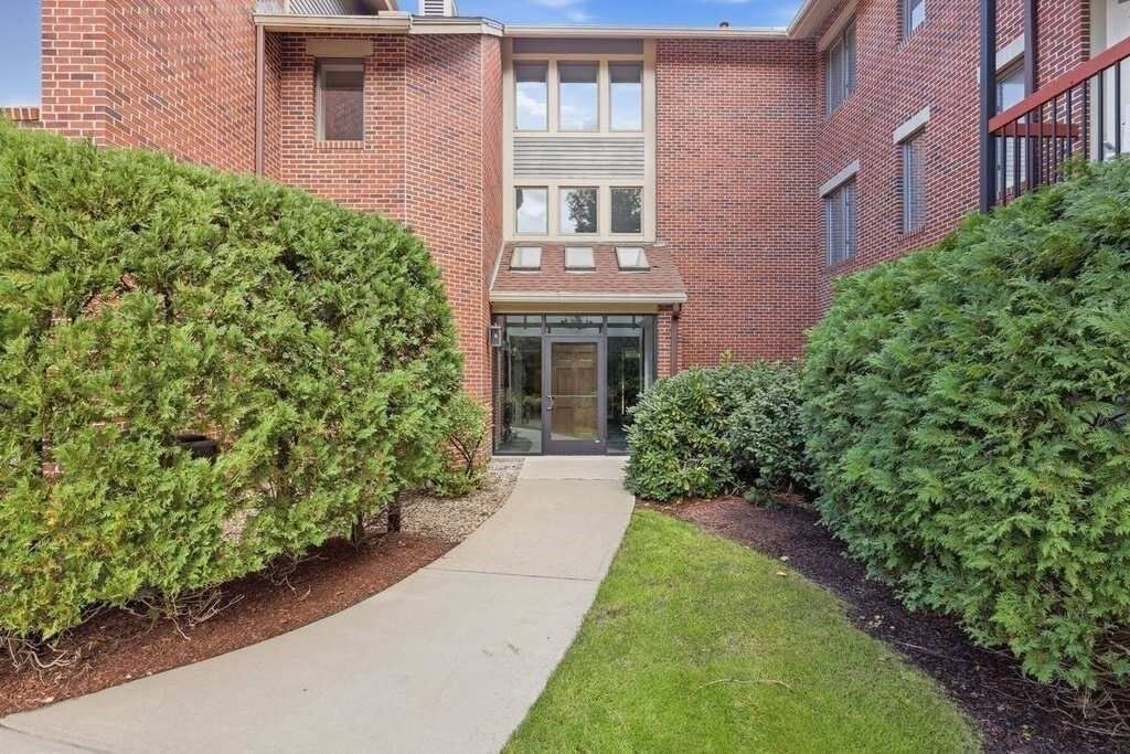 Property Photo:  770 Salisbury St 555  MA 01609 