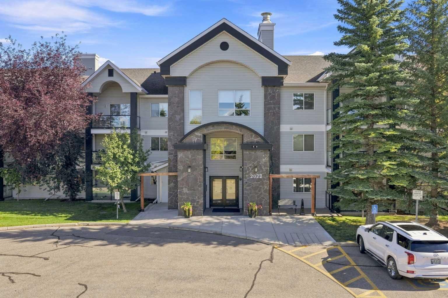 Property Photo: 2022 Canyon Meadows Drive SE 220 AB T2J 7H1