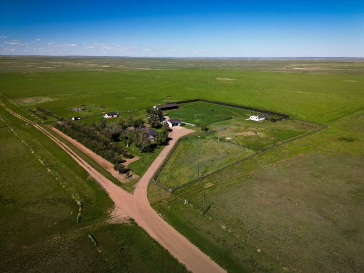 Property Photo: 14017 Range Road 65 AB T0J 2P0