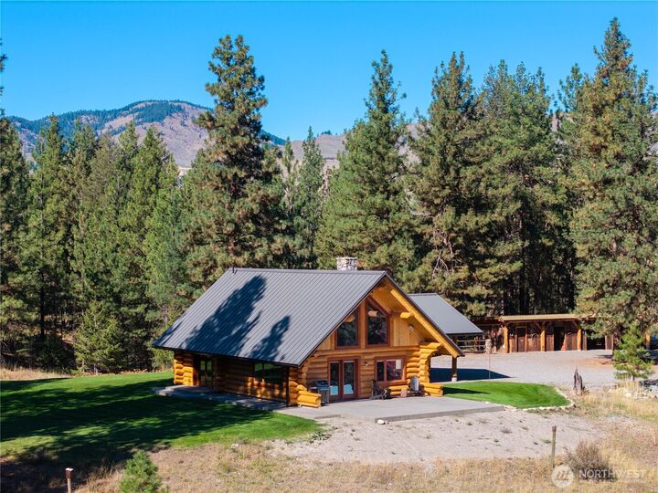 Property Photo: 60 Lobos Run Road WA 98862