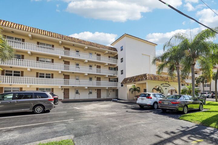 Property Photo:  200 E Royal Palm Road 3040  FL 33432 