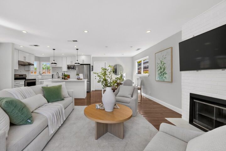 Property Photo:  160 Gilbert Avenue  CA 95051 