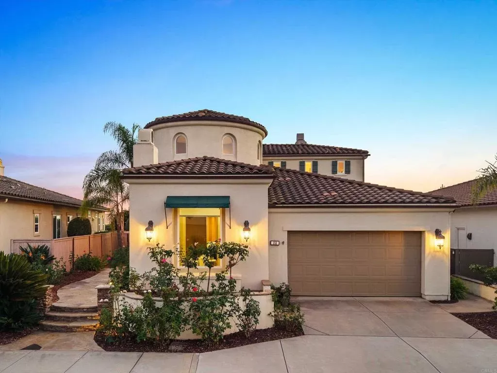 Property Photo: 958 Camino Del Arroyo Drive CA 92078