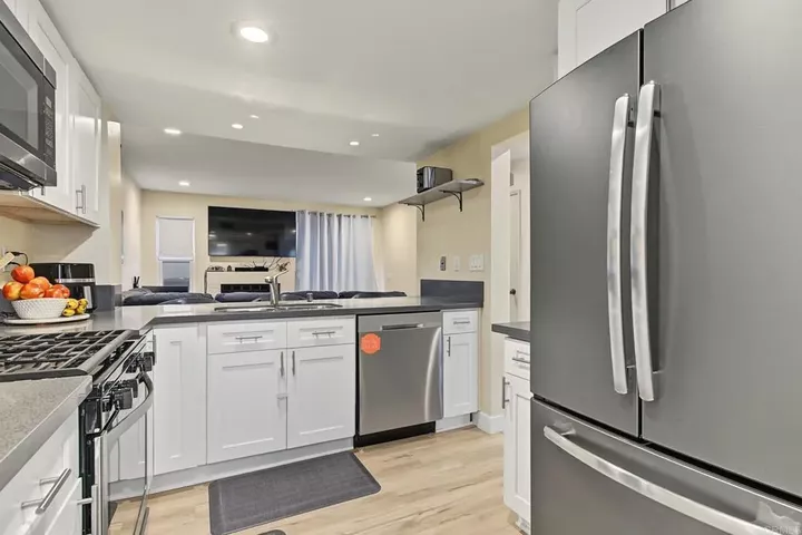 Property Photo:  2039 Manzana Way  CA 92139 