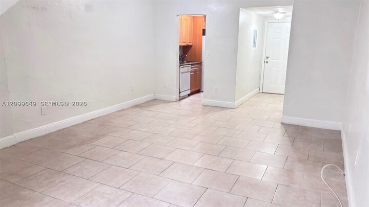 Property Photo:  10905 N Kendall Dr 406  FL 33176 