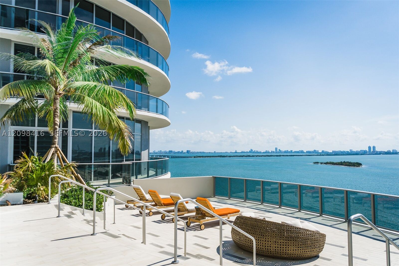 Property Photo:  488 NE 18th St 3104  FL 33132 