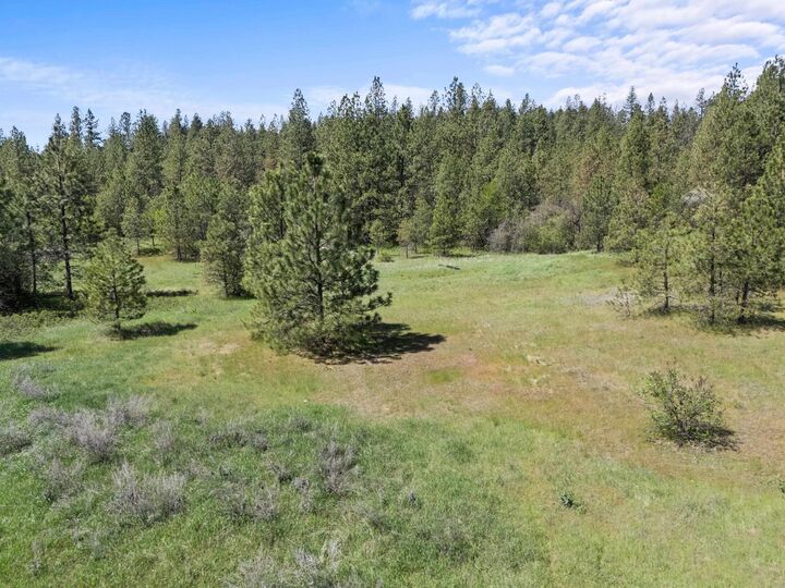 Property Photo: 2710 &Amp 2510 S Thorpe Rd WA 99224