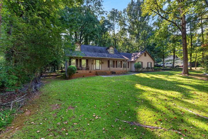 Property Photo:  160 Chestnut Lake Drive  SC 29349 