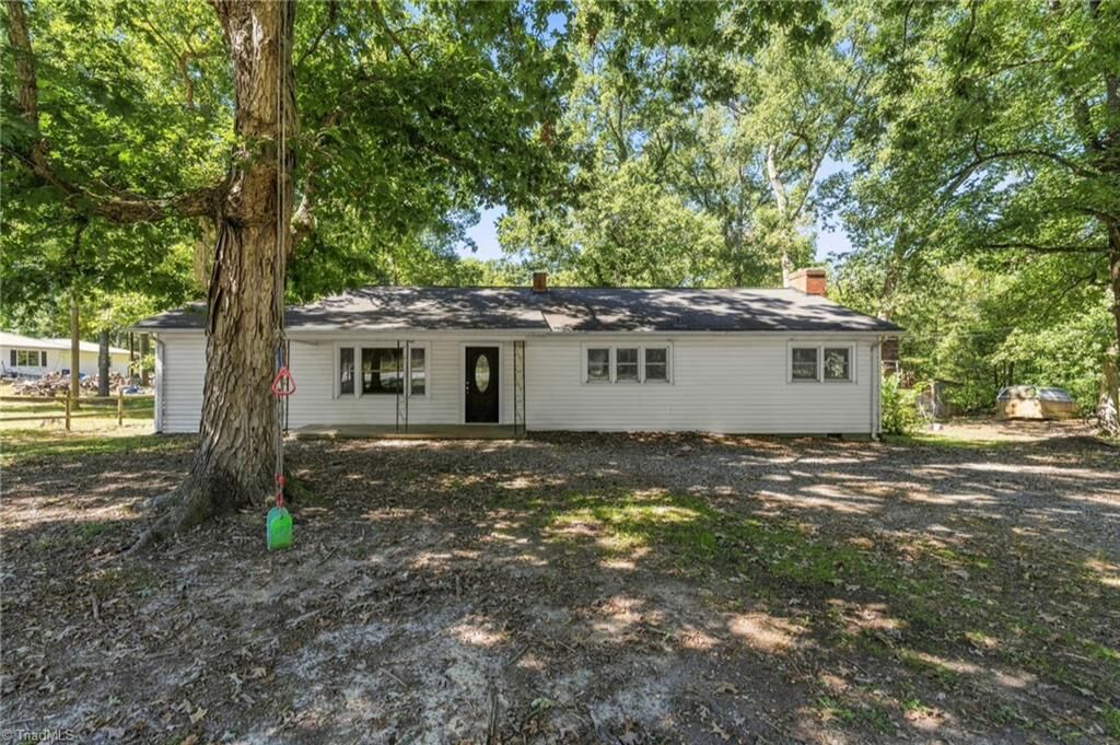 Property Photo:  1158 Johnsontown Road  NC 27360 