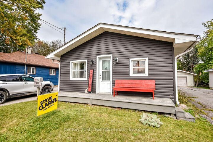 Photo de la propriété: 246 Gill Street ON L3V 4K4