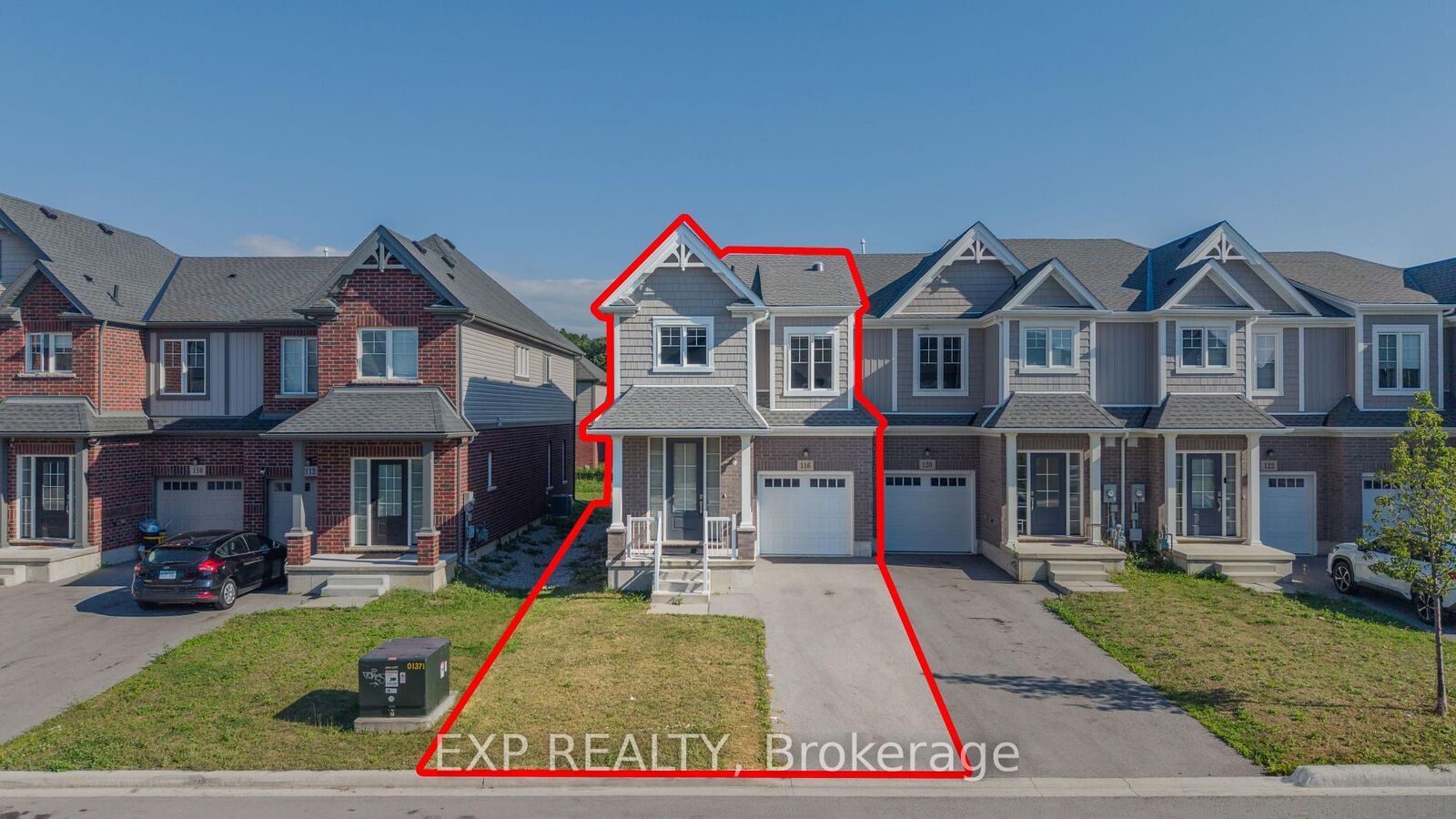 Property Photo: 116 Bur Oak Drive ON L2V 0L8