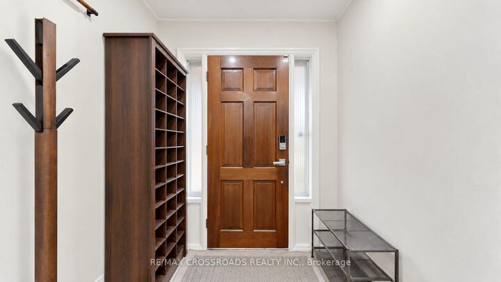 Property Photo:  106 Stilecroft Drive 5  ON M3J 1A9 