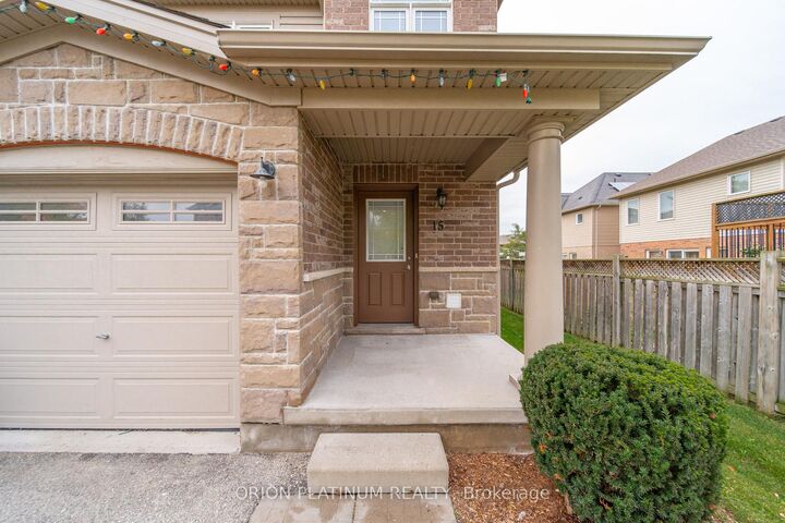 Photo de la propriété:  15 Kingsbury Square  ON N1L 0K6 