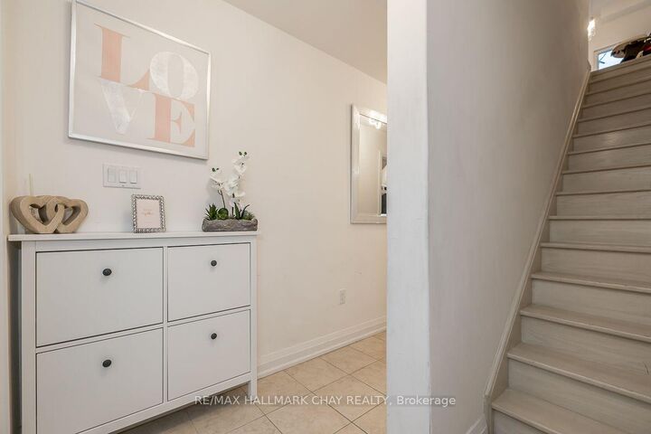 Property Photo:  199 Ardagh Road  ON L4N 3V5 