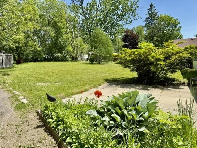 Property Photo:  118 Percy Crescent  ON L9L 1B4 