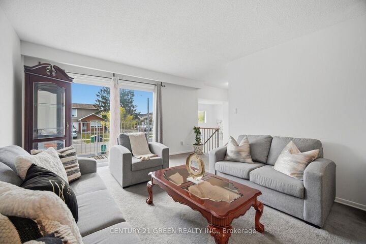 Property Photo:  47 Ashford Court  ON L6V 3E2 