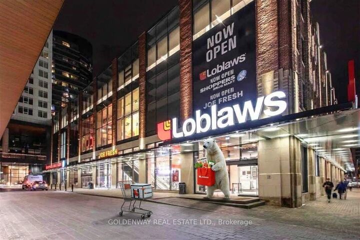Property Photo:  17 Bathurst Street 909  ON M5V 0N1 