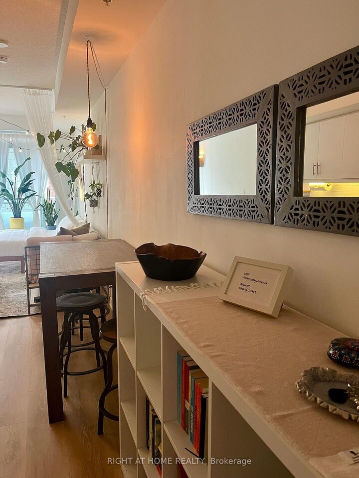 Property Photo: 10 Willison Square 205 ON M5T 0A8