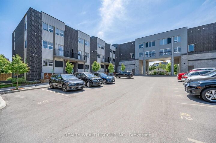 Property Photo:  288 Albert Street 113  ON N2L 0G9 