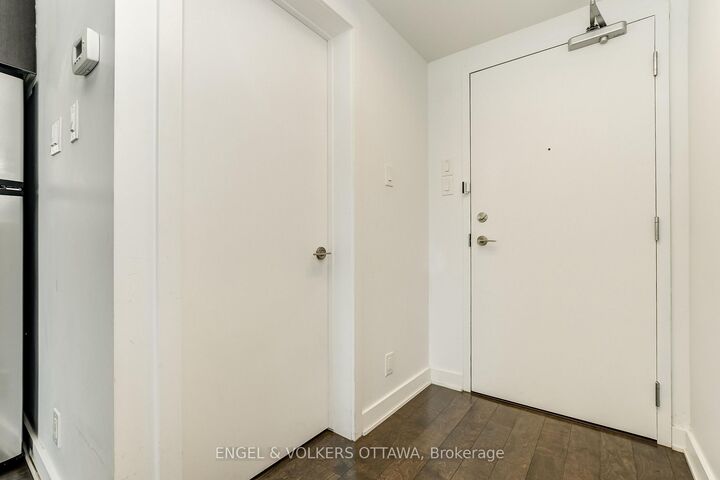 Property Photo:  340 McLeod Street 249  ON K2P 1A4 