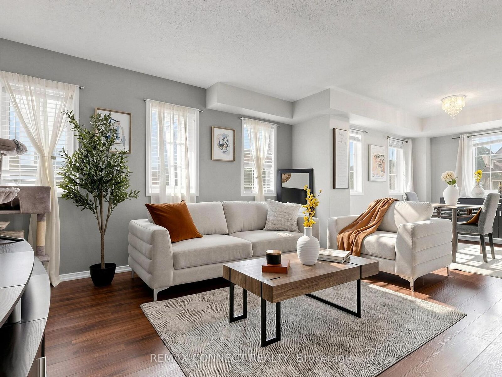 Property Photo:  58 Sidney Belsey Crescent 304  ON M6M 5J2 