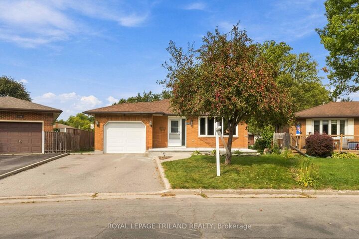 Property Photo:  130 Fundy Avenue  ON N5W 1R9 
