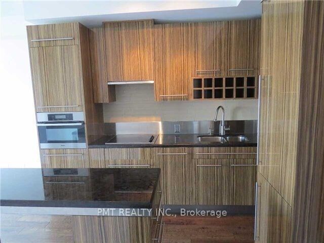 Property Photo:  80 John Street 1608  ON M5V 3X4 
