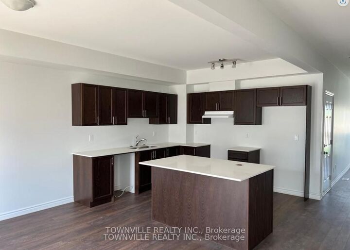 Property Photo:  18 Lincoln Drive  ON K8N 0T8 