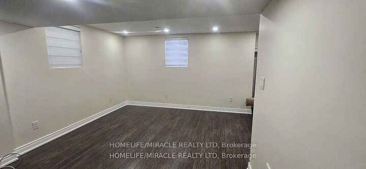Property Photo:  718 Speyer Circle Basement  ON L9T 0Y1 
