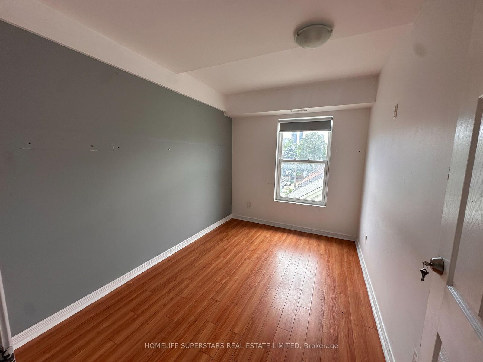 Property Photo:  38 Kensington Place 206  ON M5T 2J9 
